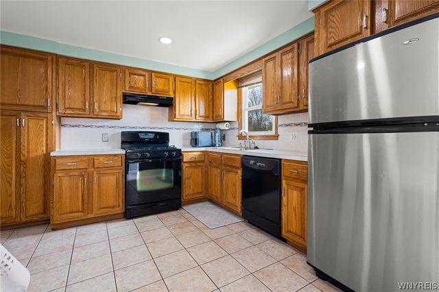 185 Dean Road, Cheektowaga, NY 14043