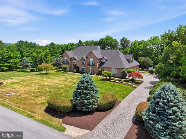 9706 REDAMAR DR, Hagerstown, MD 21740