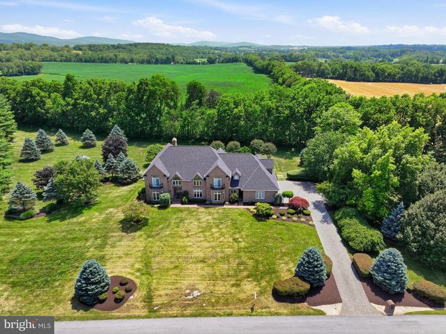 9706 REDAMAR DR, Hagerstown, MD 21740
