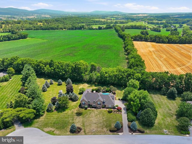 9706 REDAMAR DR, Hagerstown, MD 21740