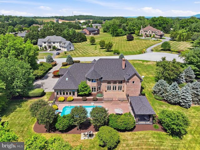 9706 REDAMAR DR, Hagerstown, MD 21740