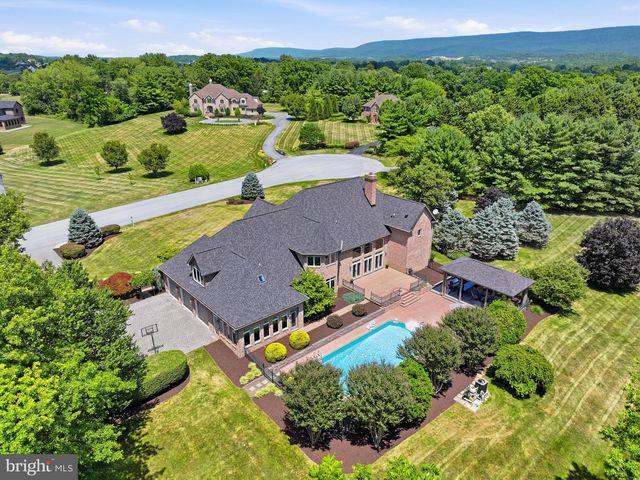 9706 REDAMAR DR, Hagerstown, MD 21740