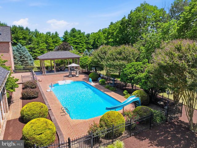 9706 REDAMAR DR, Hagerstown, MD 21740