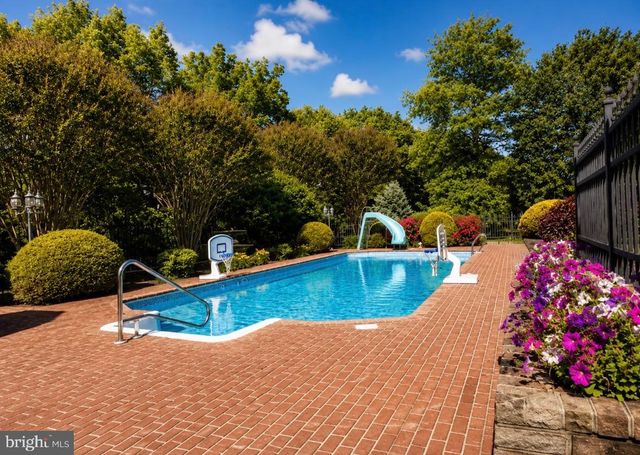 9706 REDAMAR DR, Hagerstown, MD 21740