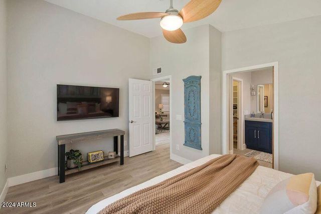 8969 E ASTER Drive, Scottsdale, AZ 85260