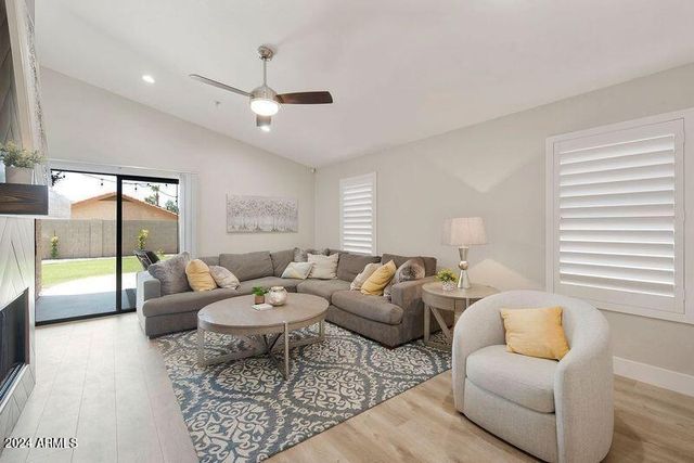 8969 E ASTER Drive, Scottsdale, AZ 85260