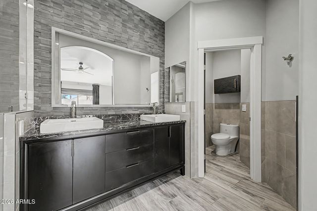24821 N 37TH Lane, Glendale, AZ 85310