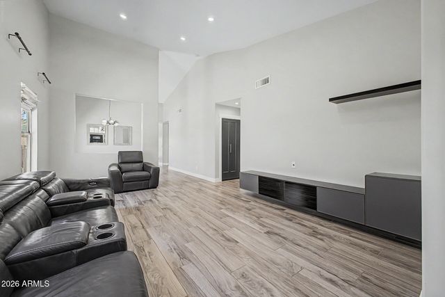 24821 N 37TH Lane, Glendale, AZ 85310