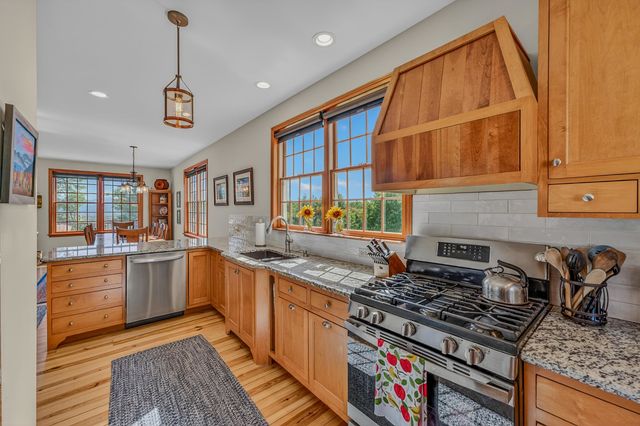 11 Loft Circle, Campton, NH 03223