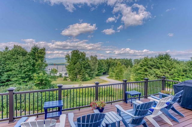 11 Loft Circle, Campton, NH 03223