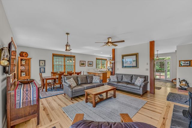 11 Loft Circle, Campton, NH 03223