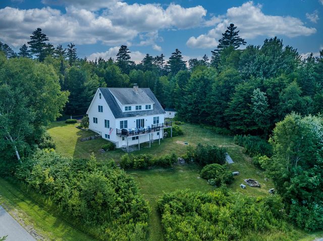 11 Loft Circle, Campton, NH 03223