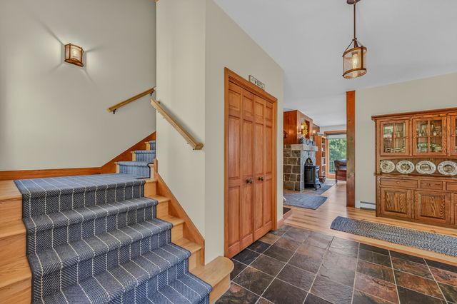11 Loft Circle, Campton, NH 03223