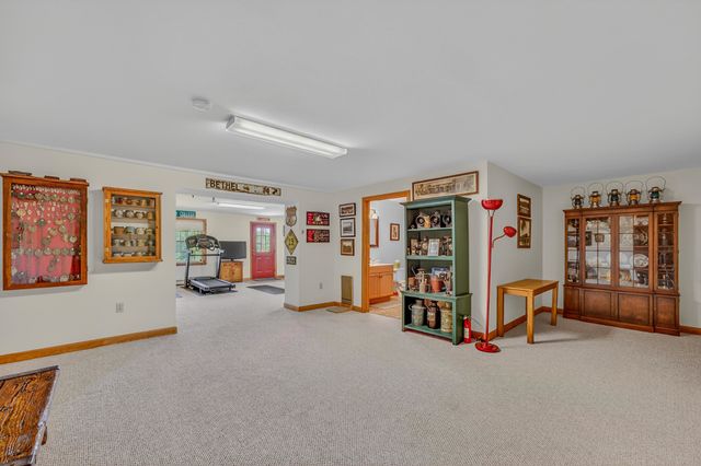 11 Loft Circle, Campton, NH 03223