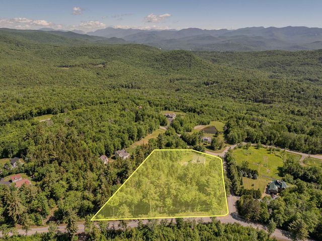 11 Loft Circle, Campton, NH 03223