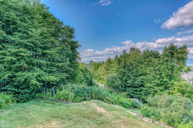 11 Loft Circle, Campton, NH 03223