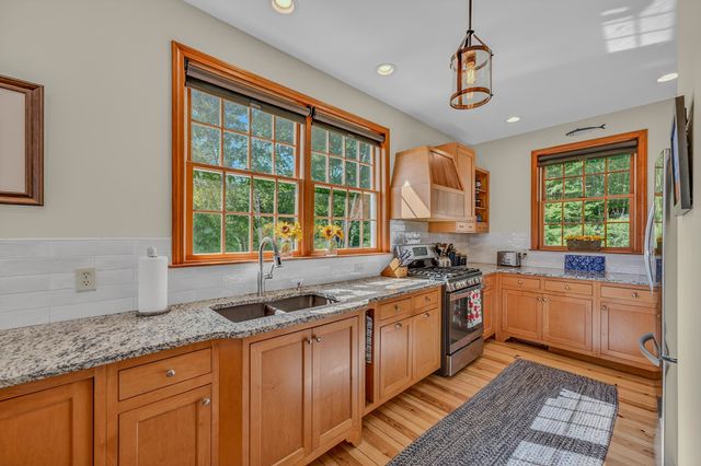 11 Loft Circle, Campton, NH 03223