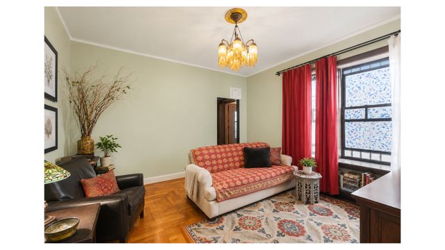255 EASTERN Parkway E12, New York City, NY 11238