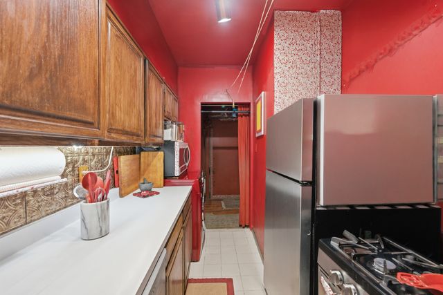 255 EASTERN Parkway E12, New York City, NY 11238