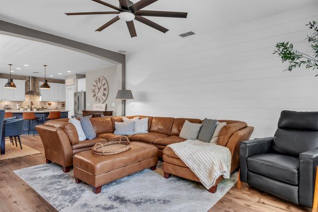 1241 Meredith Way, Folsom, CA 95630