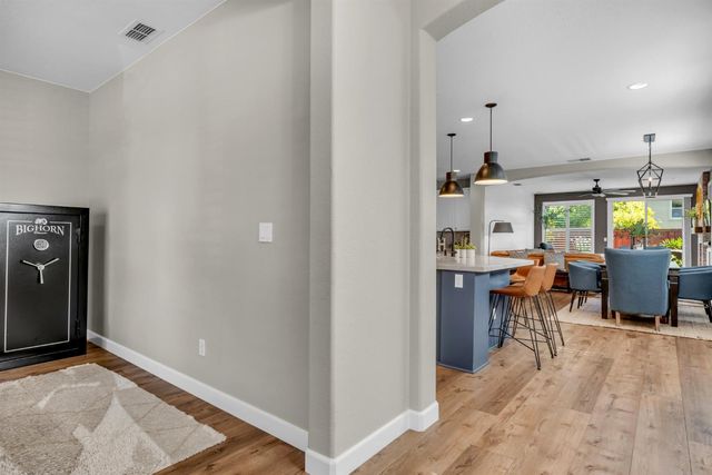 1241 Meredith Way, Folsom, CA 95630