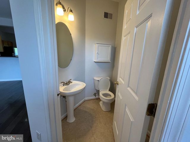 7016 MANAHOAC PL, Gainesville, VA 20155