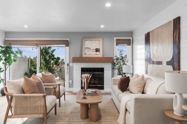 6859 Briarwood, Carlsbad, CA 92011
