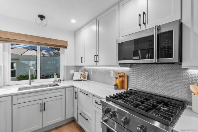 6859 Briarwood, Carlsbad, CA 92011