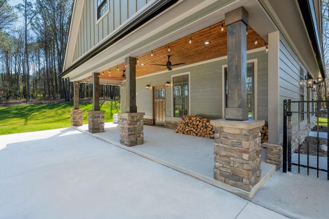 494 Warthen Street, Lafayette, GA 30728