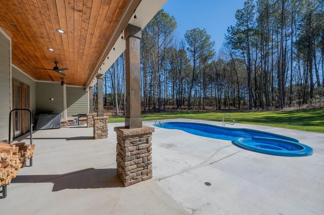 494 Warthen Street, Lafayette, GA 30728