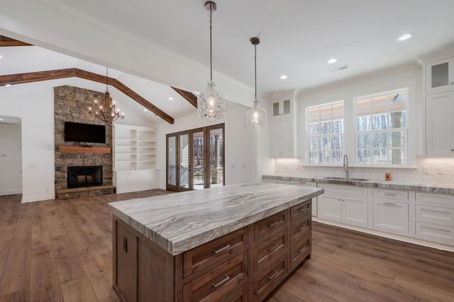 494 Warthen Street, Lafayette, GA 30728