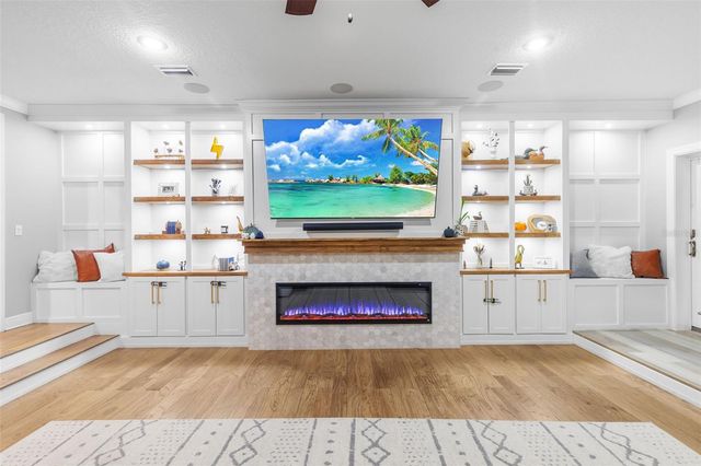 28042 LINDENHURST DRIVE, Wesley Chapel, FL 33544