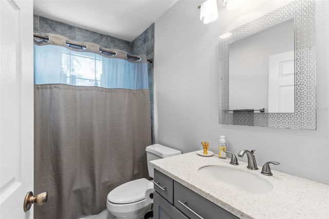 28042 LINDENHURST DRIVE, Wesley Chapel, FL 33544