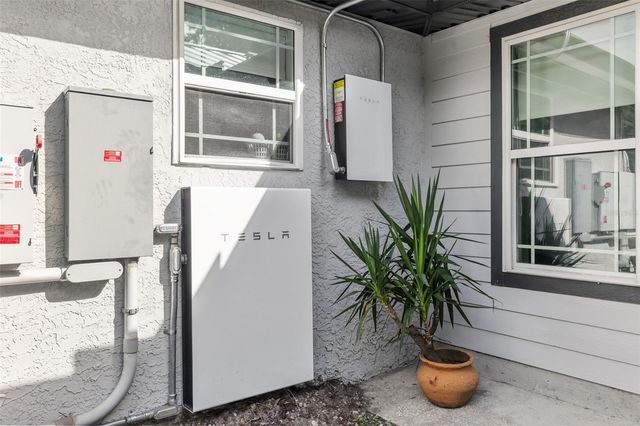 28042 LINDENHURST DRIVE, Wesley Chapel, FL 33544