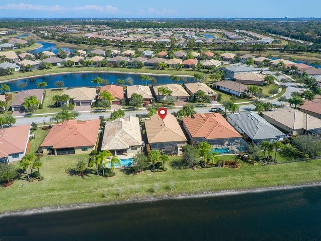 5085 Pendelton Square, Vero Beach, FL 32967