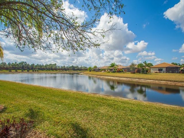 5085 Pendelton Square, Vero Beach, FL 32967