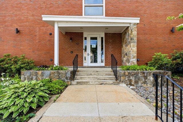 30 Broad St 203, Marlborough, MA 01752