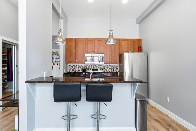 30 Broad St 203, Marlborough, MA 01752