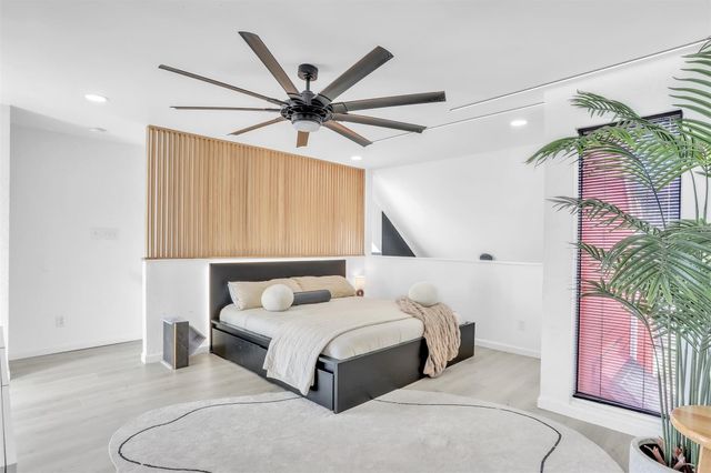 9821 Walnut Street K203, Dallas, TX 75243