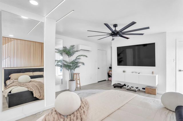 9821 Walnut Street K203, Dallas, TX 75243