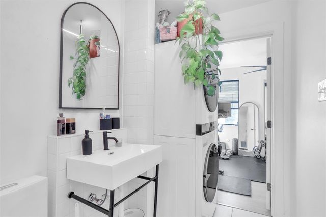 9821 Walnut Street K203, Dallas, TX 75243