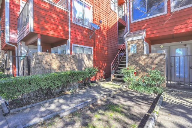 9821 Walnut Street K203, Dallas, TX 75243