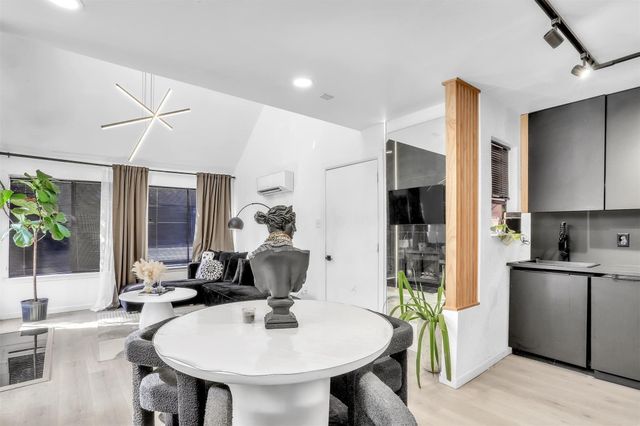 9821 Walnut Street K203, Dallas, TX 75243