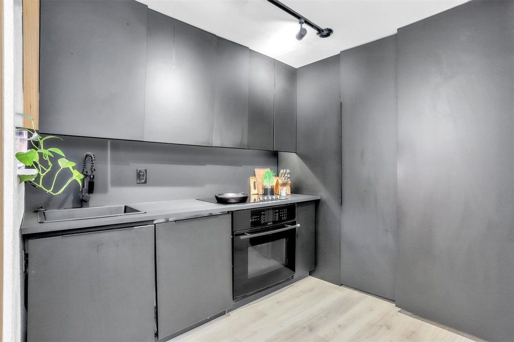 9821 Walnut Street K203, Dallas, TX 75243