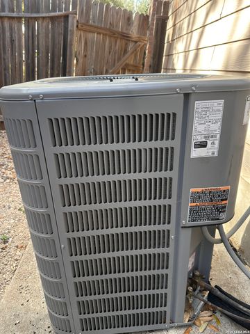 9114 Granberry Pass, Universal City, TX 78148