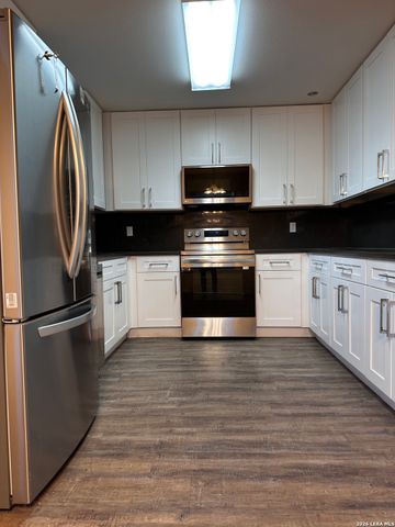 9114 Granberry Pass, Universal City, TX 78148