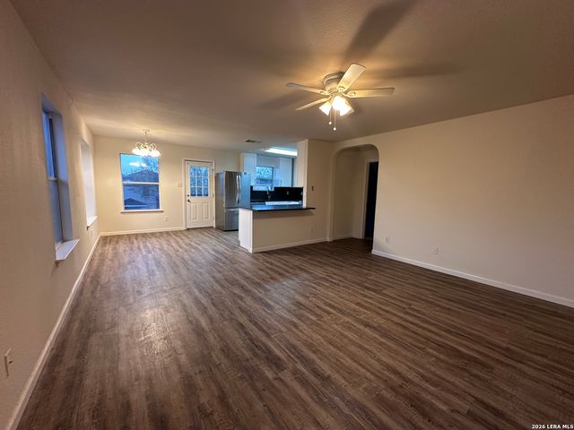 9114 Granberry Pass, Universal City, TX 78148