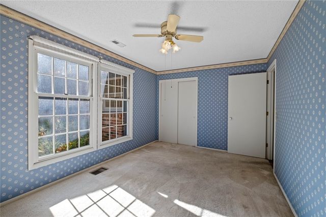 18 Worstead Lane, Bella Vista, AR 72715