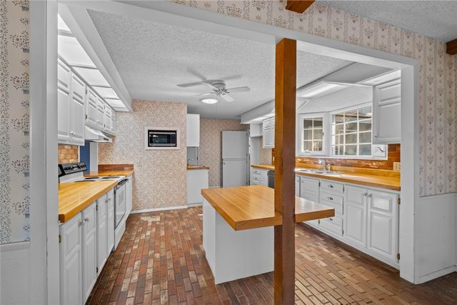 18 Worstead Lane, Bella Vista, AR 72715