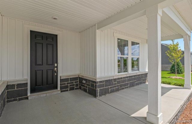 3949 Bay Terrace, Milford, MI 48381